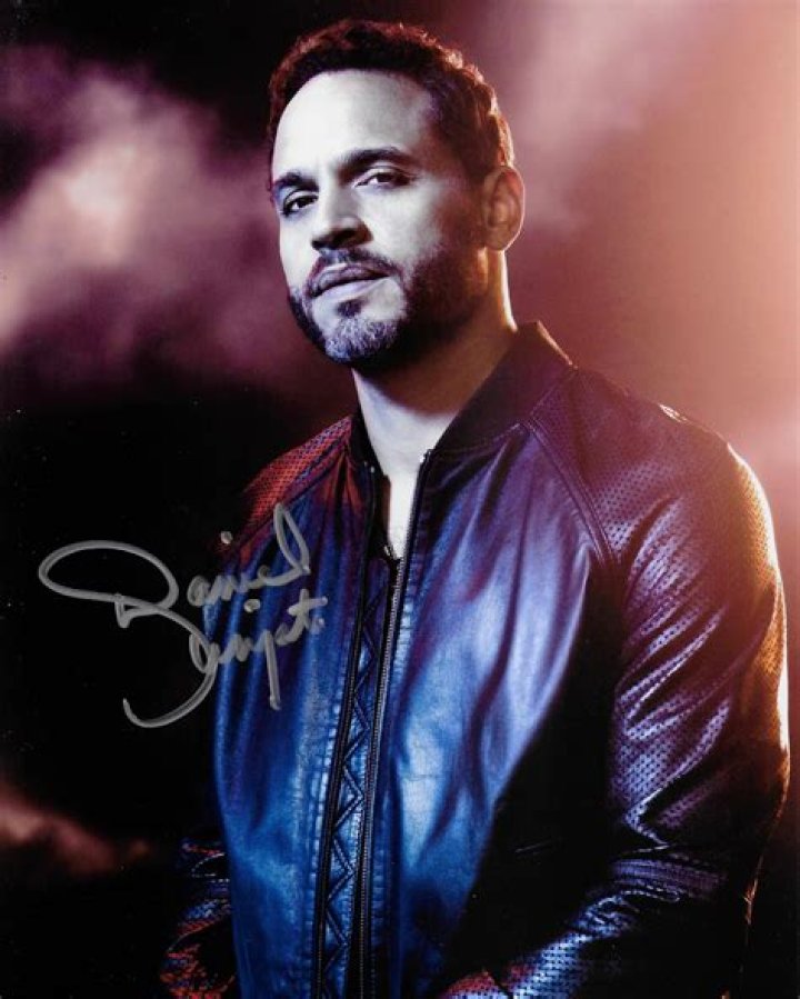 Is Daniel Sunjata Married? Girlfriend, Wife, Gay, Net Worth