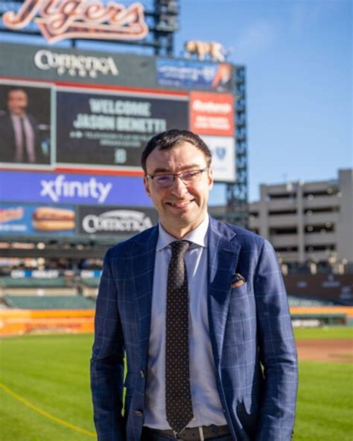 
Is Jason Benetti Married to Wife? Jason Benetti’s Biography 