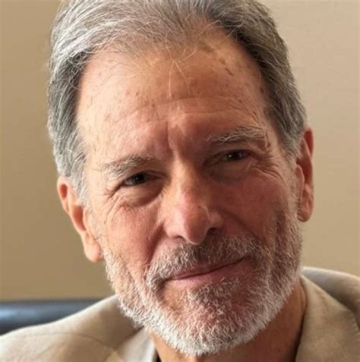 
Jorge Patiño Height, Weight, Net Worth, Age, Birthday, Wikipedia, Who, Nationality, Biography 