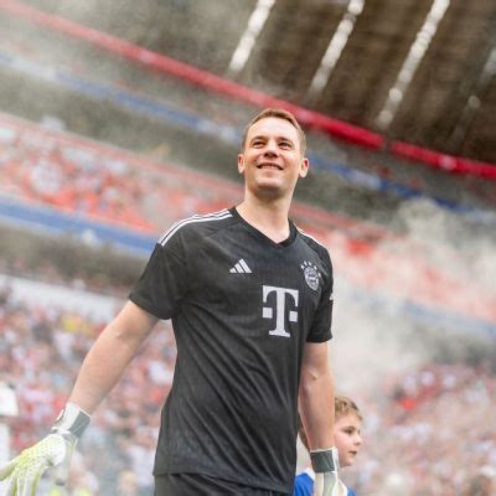 
Manuel Neuer Wiki: What’s His Religion? Wife And Kids Explore 
