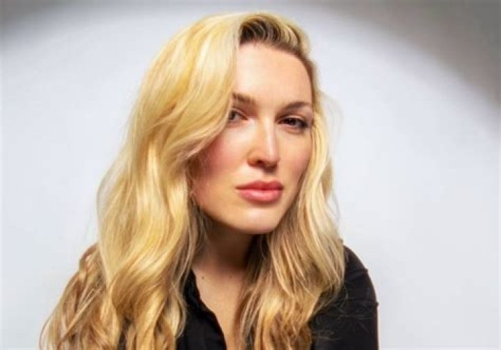 Olivia Nuzzi Height, Weight, Net Worth, Age, Birthday, Wikipedia, Who, Instagram, Biography