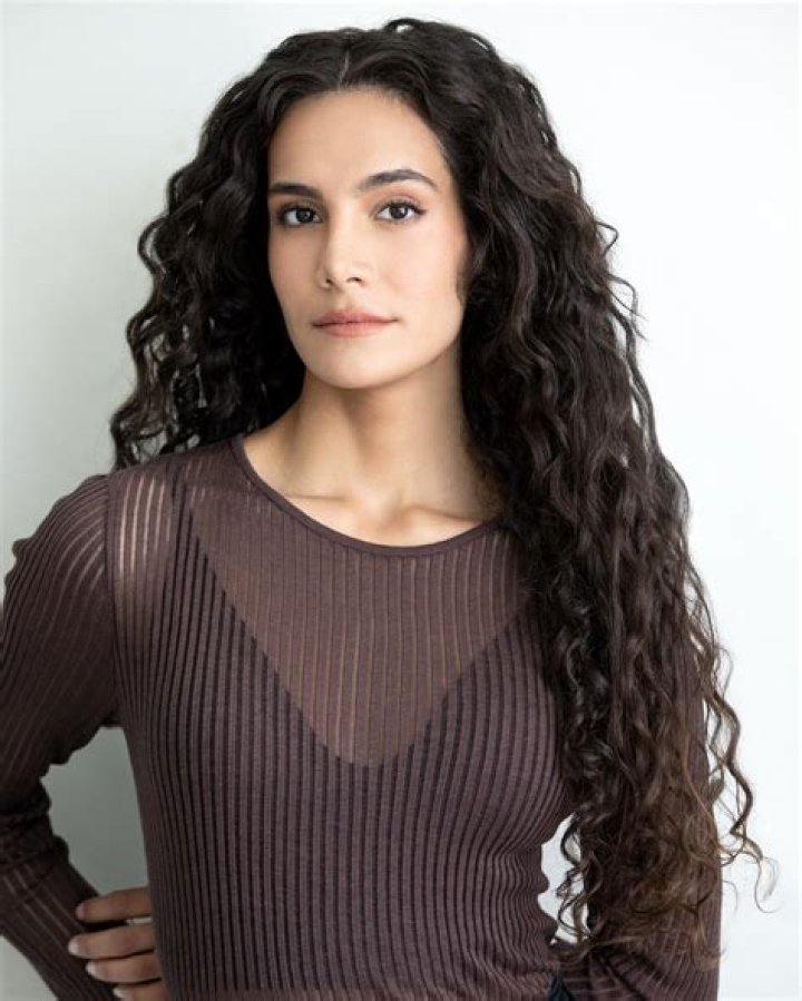  Pegah Ghafoori