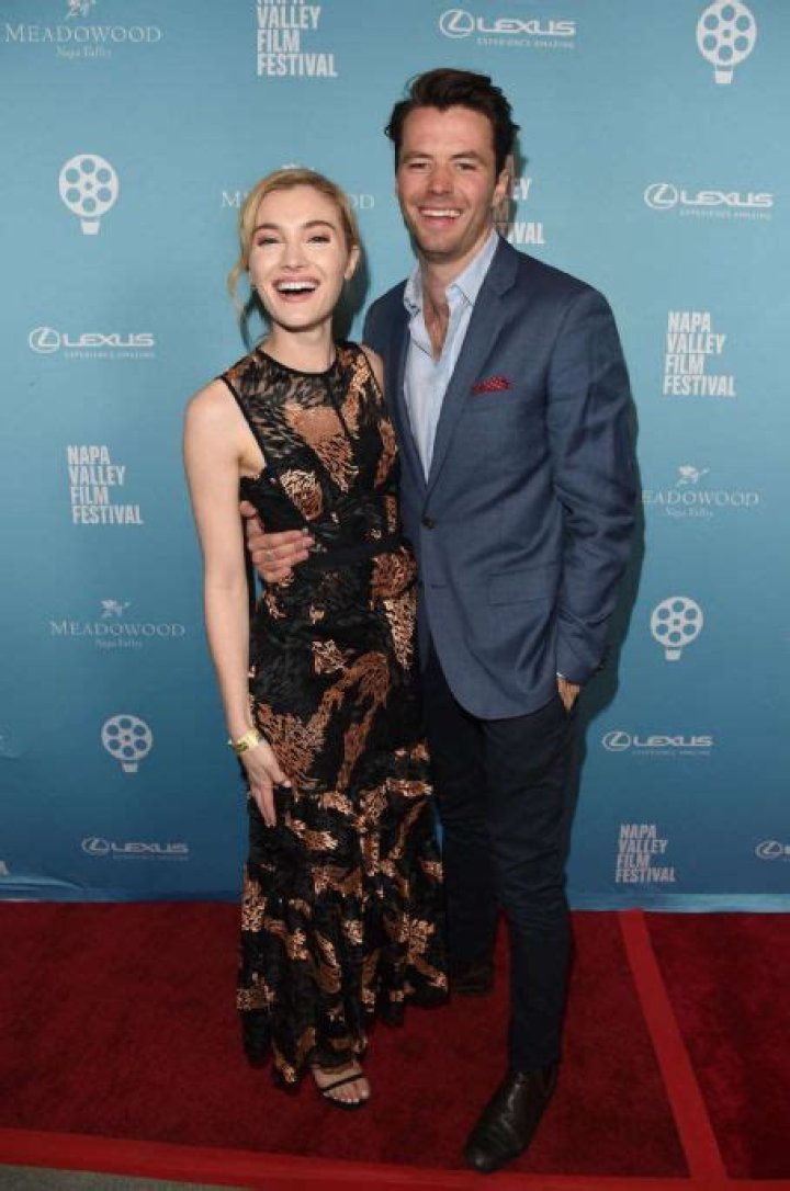 
Skyler Samuels Boyfriend Keegan Allen and Dating Life, Is She Married? 